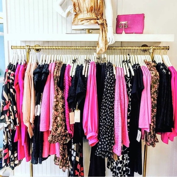 💖Like this listing to be notified when I go live w/ amazing brands & deals!😃🎉 - Picture 8 of 15